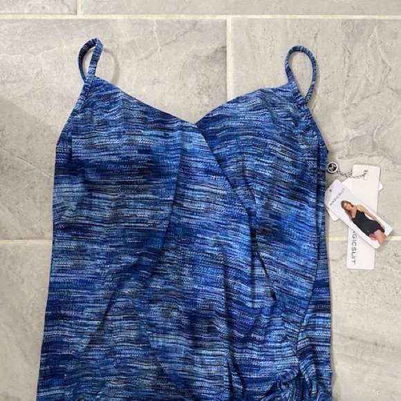 Magicsuit Other - Magicsuit tankini top, blue, size 8 NWT